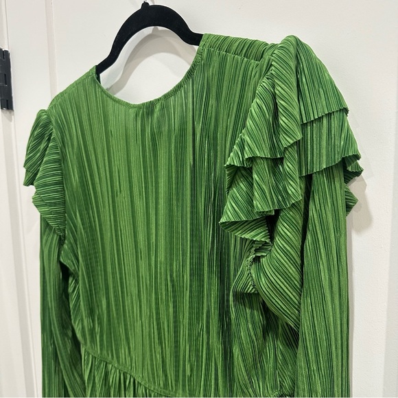 Zara Ruffle Sleeve Pleated Tie V-neck Blouse Emerald Green Size Medium NWT - Picture 10 of 13